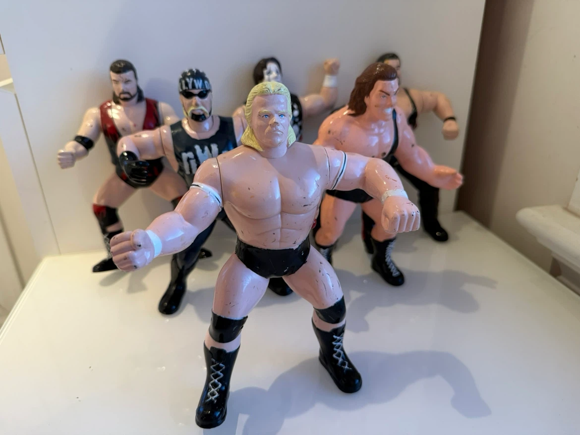 WCW Monday Nitro NWO -  Lot - photo 3