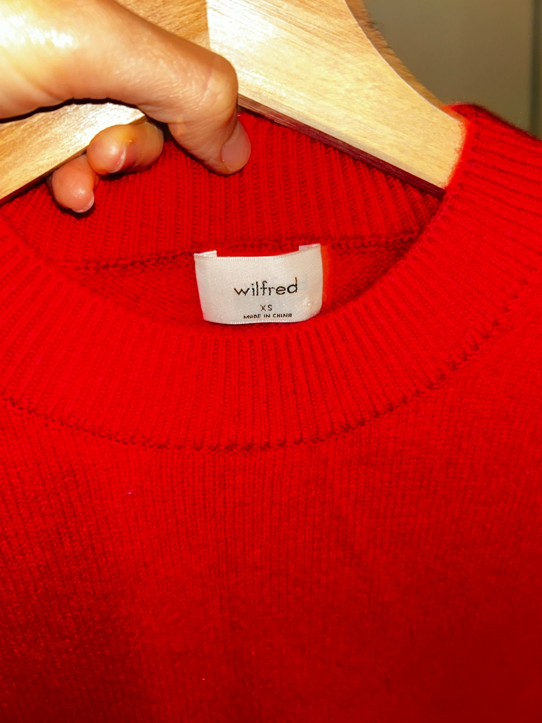Aritzia Essential Wool Cashmere Isabelle Sweater - photo 3