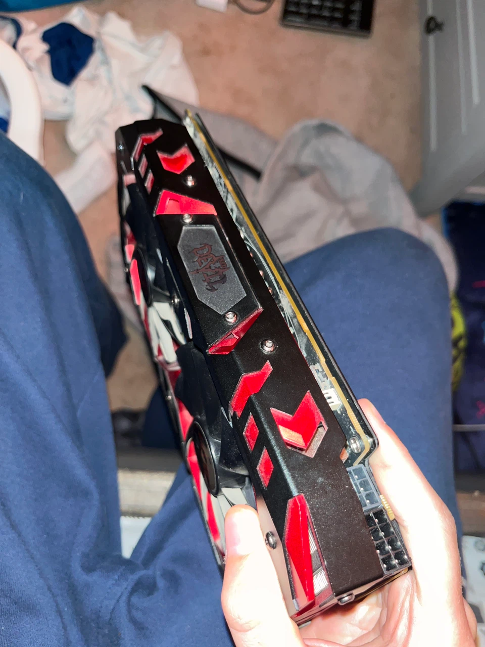 PowerColor Red Devil Graphics Card 560 - photo 2