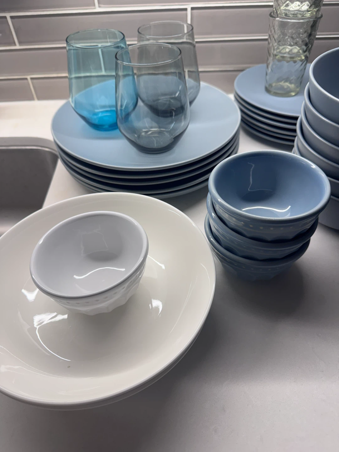Assorted Dinnerware and Glassware Set - photo 2