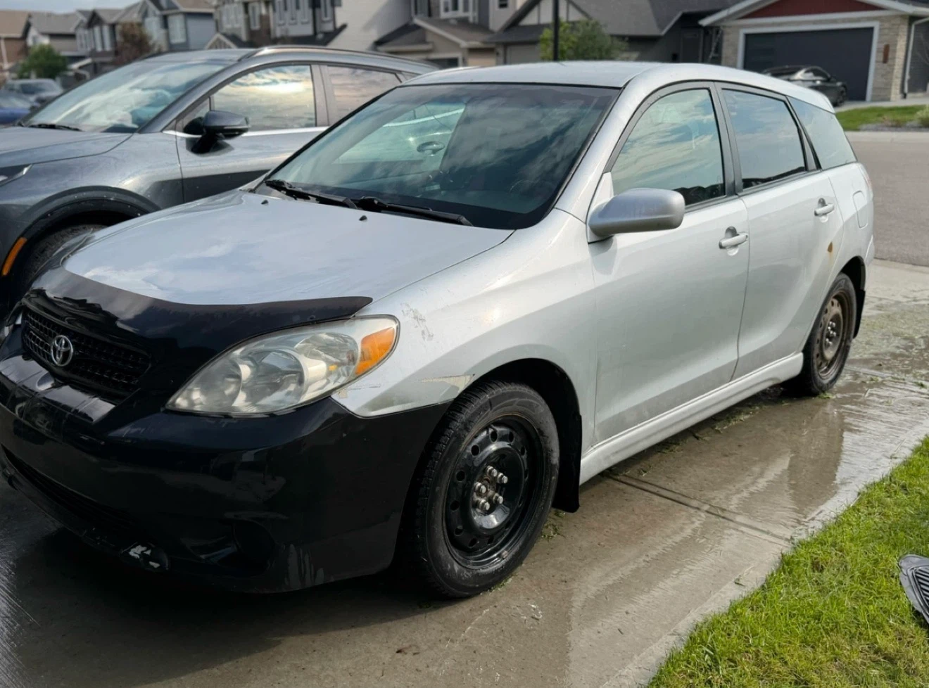 Toyota Matrix Hatchback - photo 2