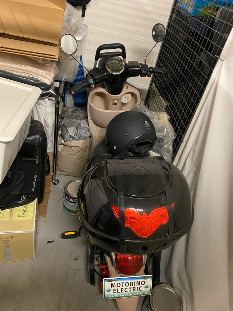 Motorino Electric Scooter 🛵 with Rear Cargo Box - photo 5