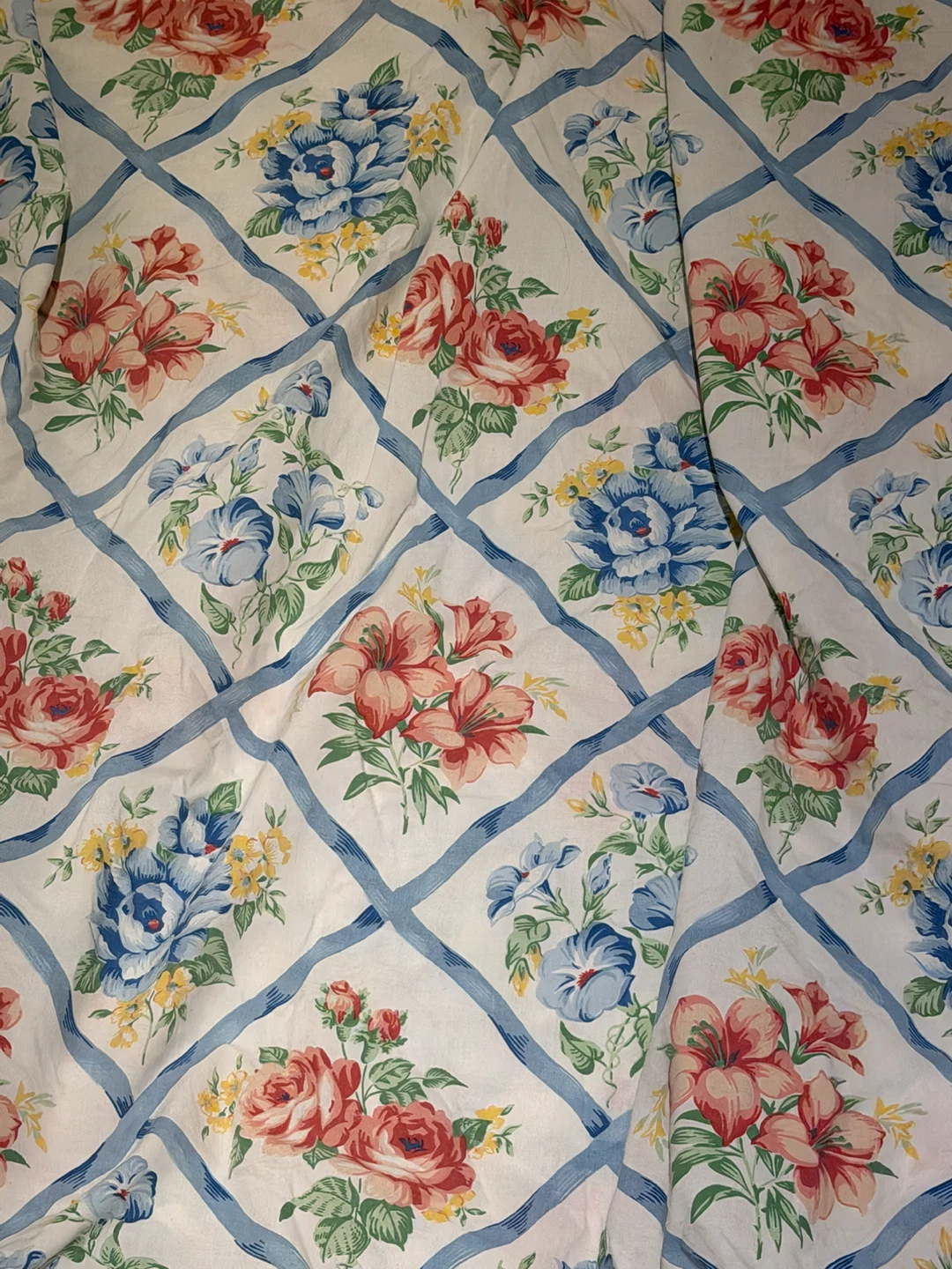 Vintage Floral Print Curtain Panel - photo 2