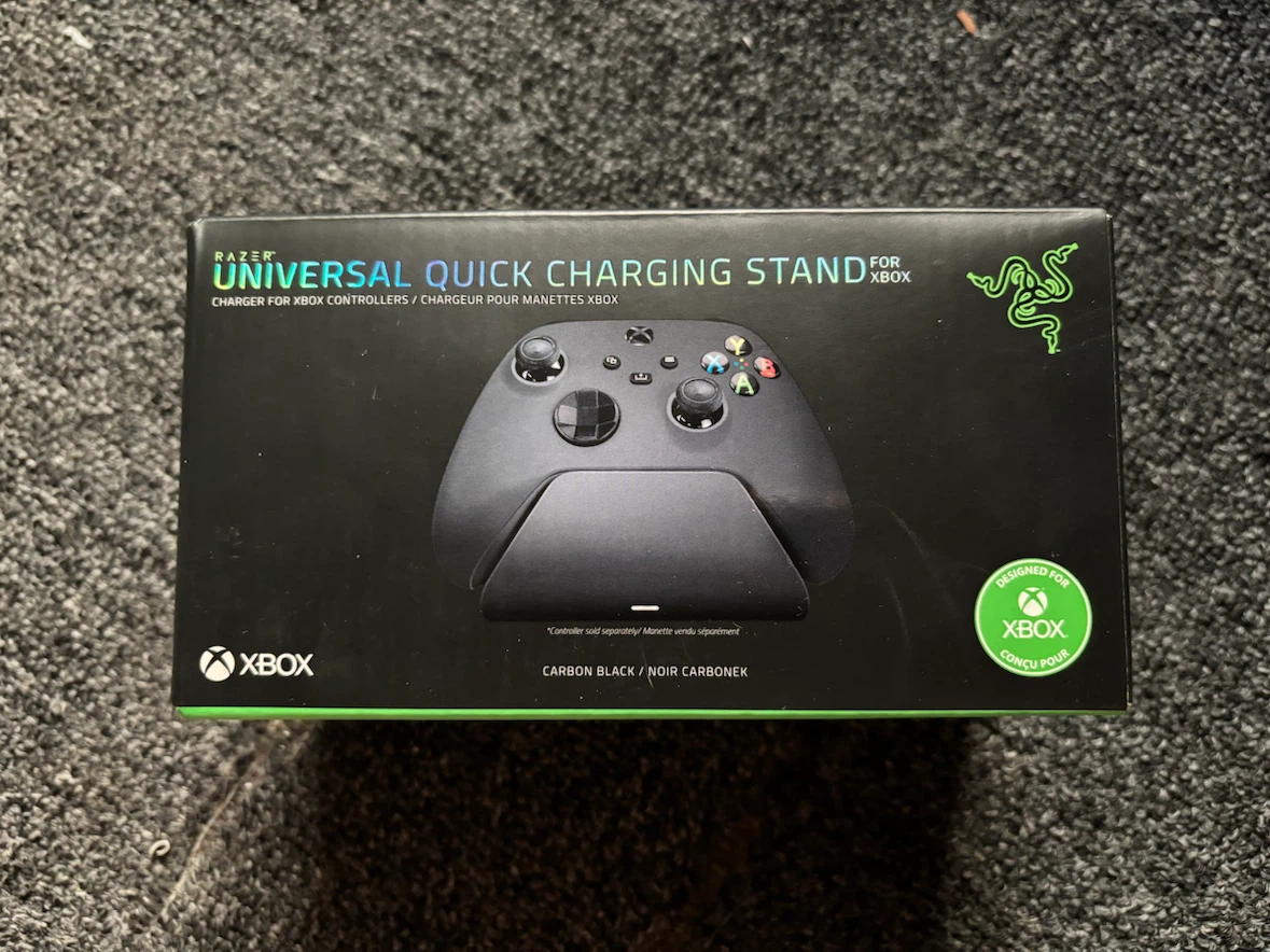 Razer Universal Quick Charging Stand for Xbox - Carbon Black