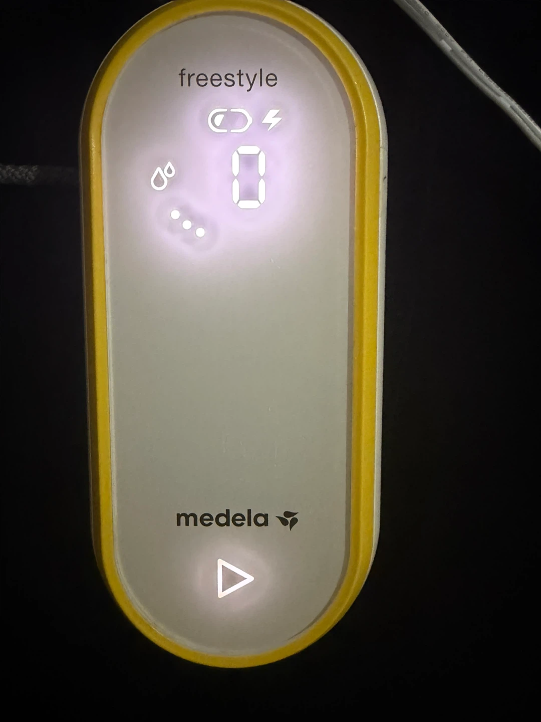 Medela Freestyle Breast Pump and Parent's Choice Bags - photo 2