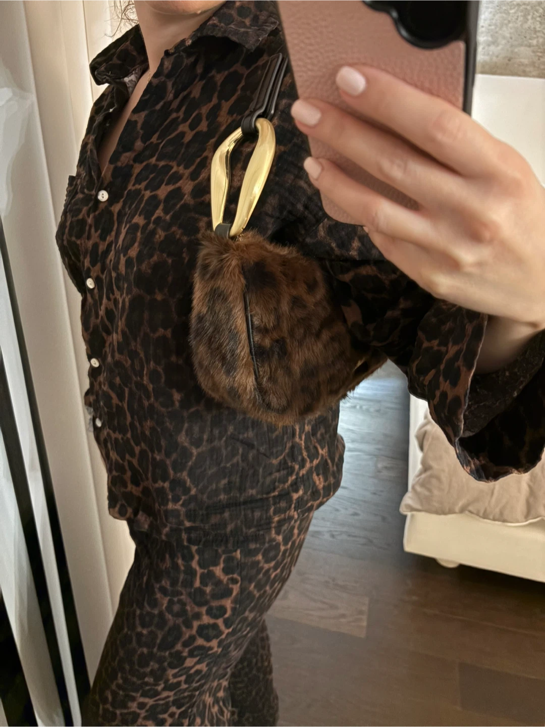BCBG Generation Leopard Faux Fur Bag - photo 2