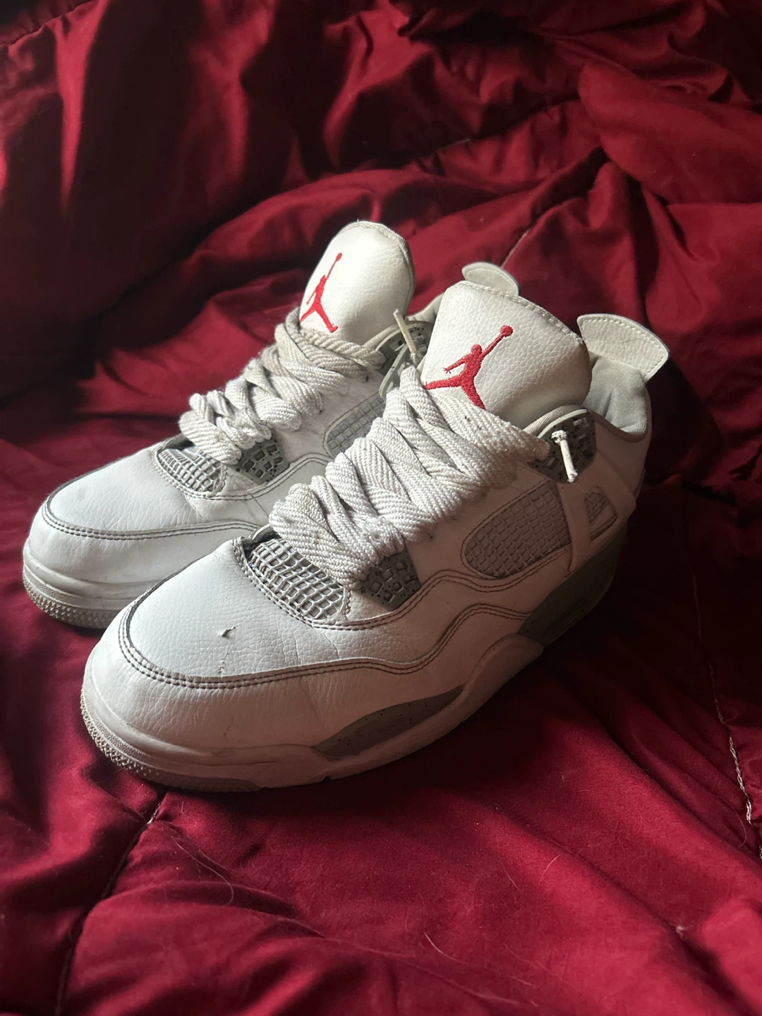 White cement Jordan 4 -size 11 M