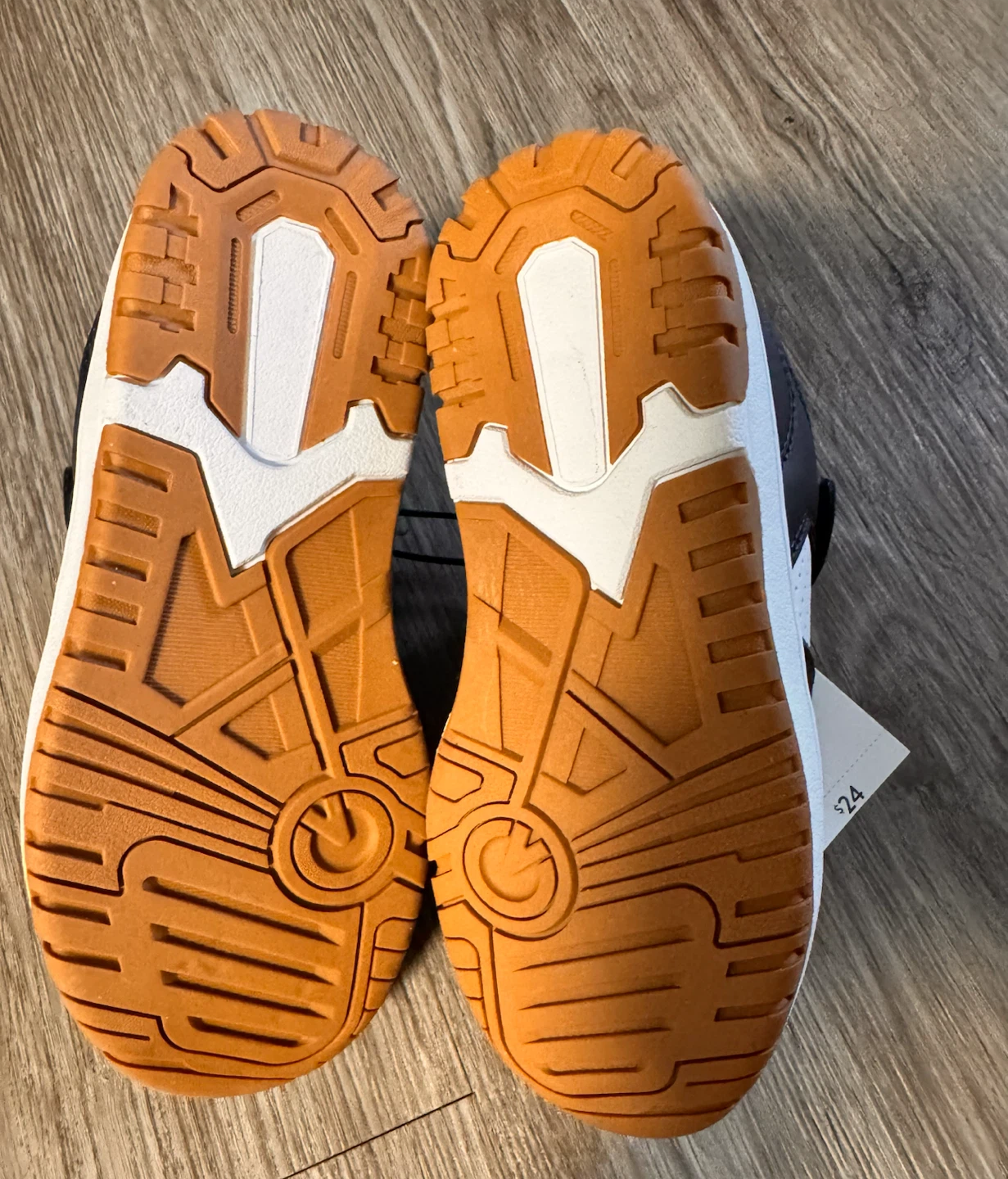 Boys shoes new size 1. - photo 2