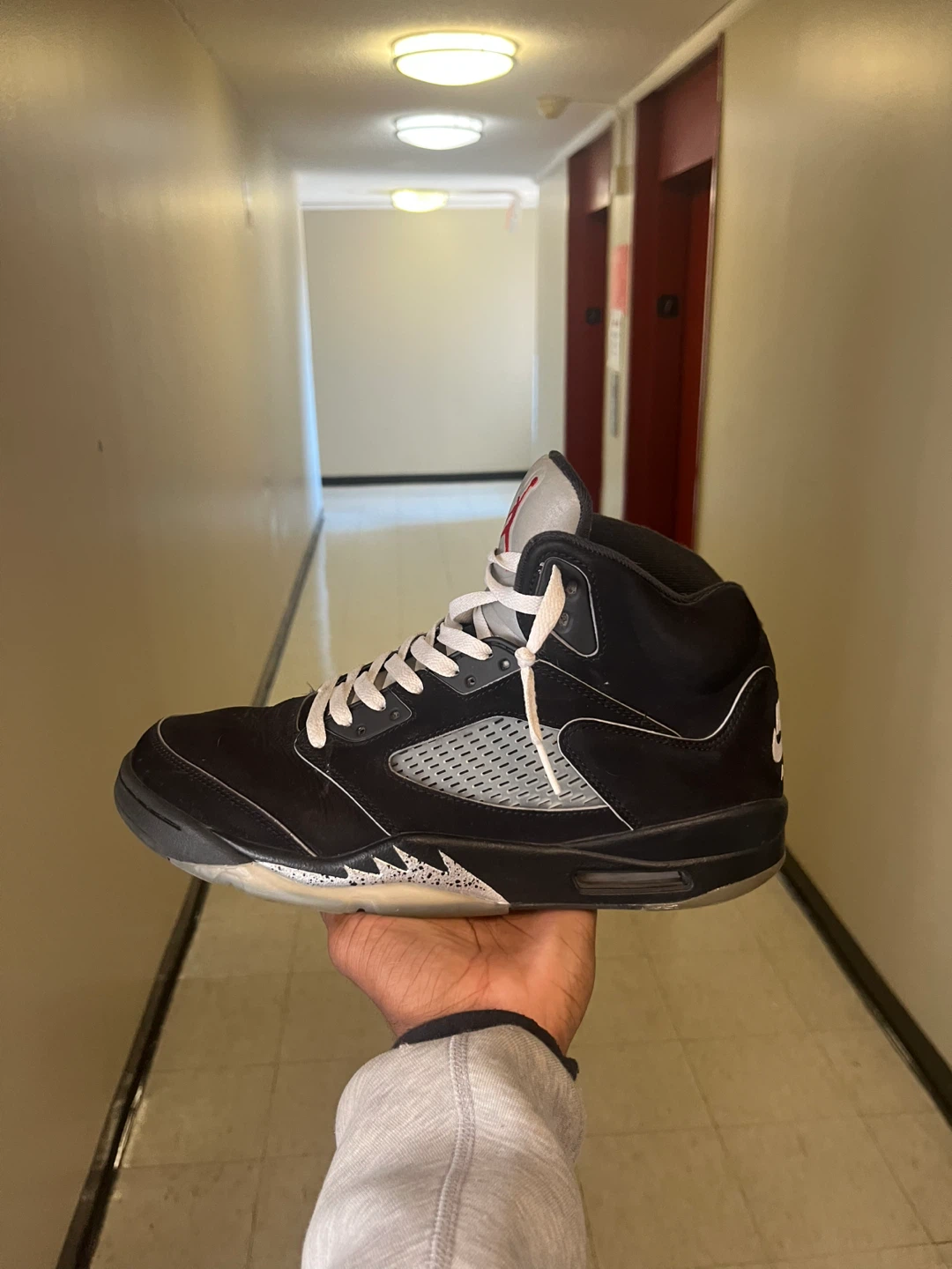 Air Jordan 5 Retro Black Metallic - photo 2
