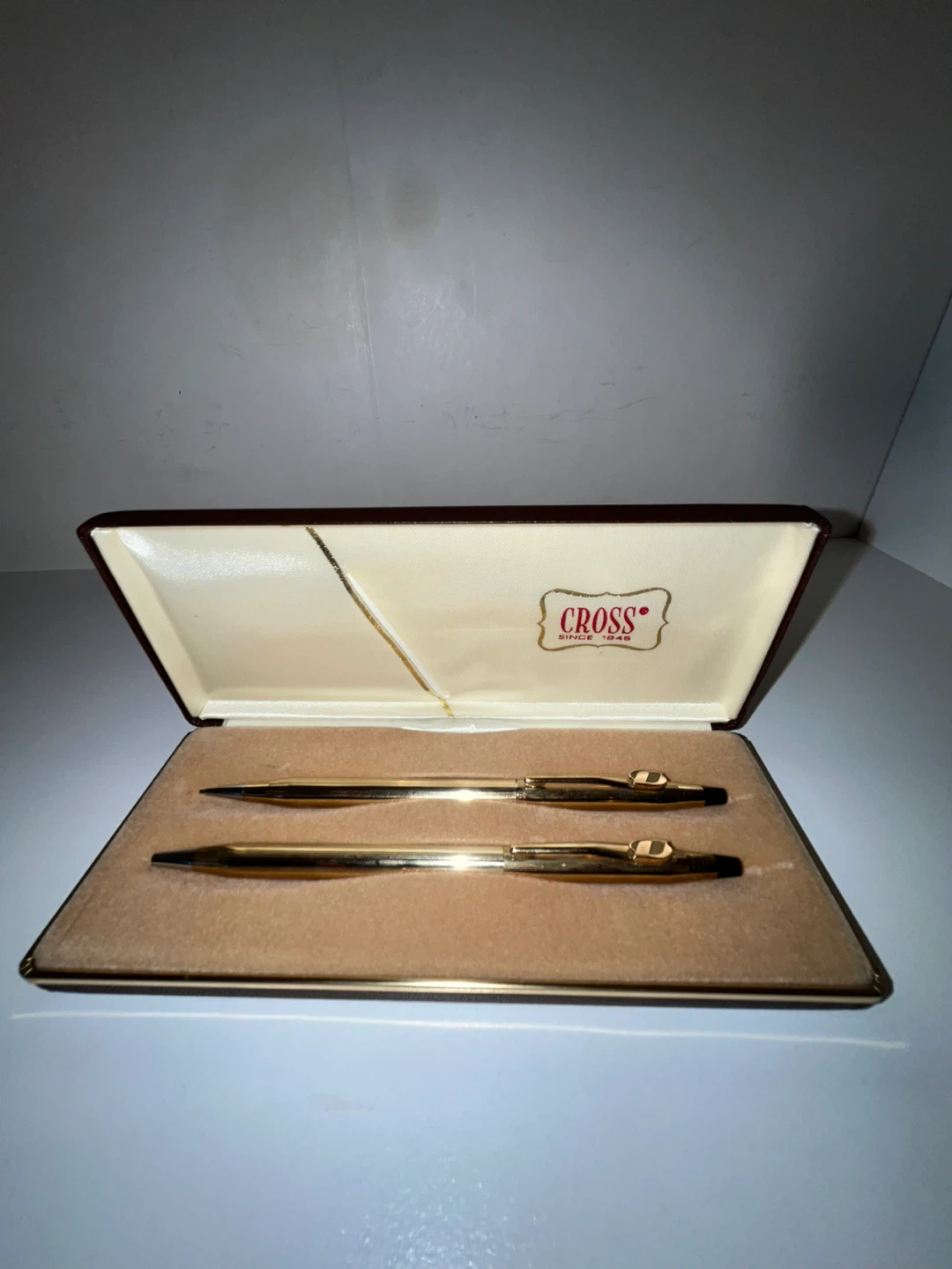 vintage cross pen and pencil set 10 karat gold filled.