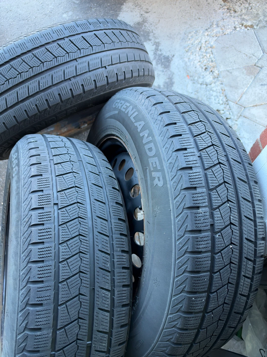 Winter Tires 235/65R17 for Honda Odyssey and Honda Pilot - photo 2