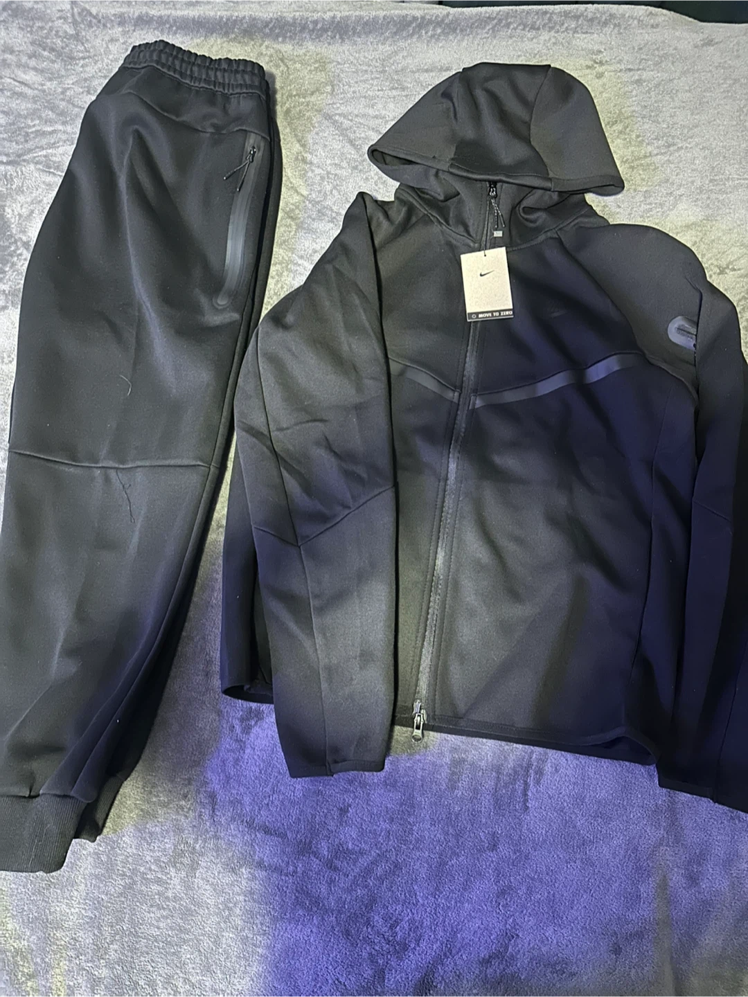 Nike Tech Fleece Full Zip Hoodie and Pants Set