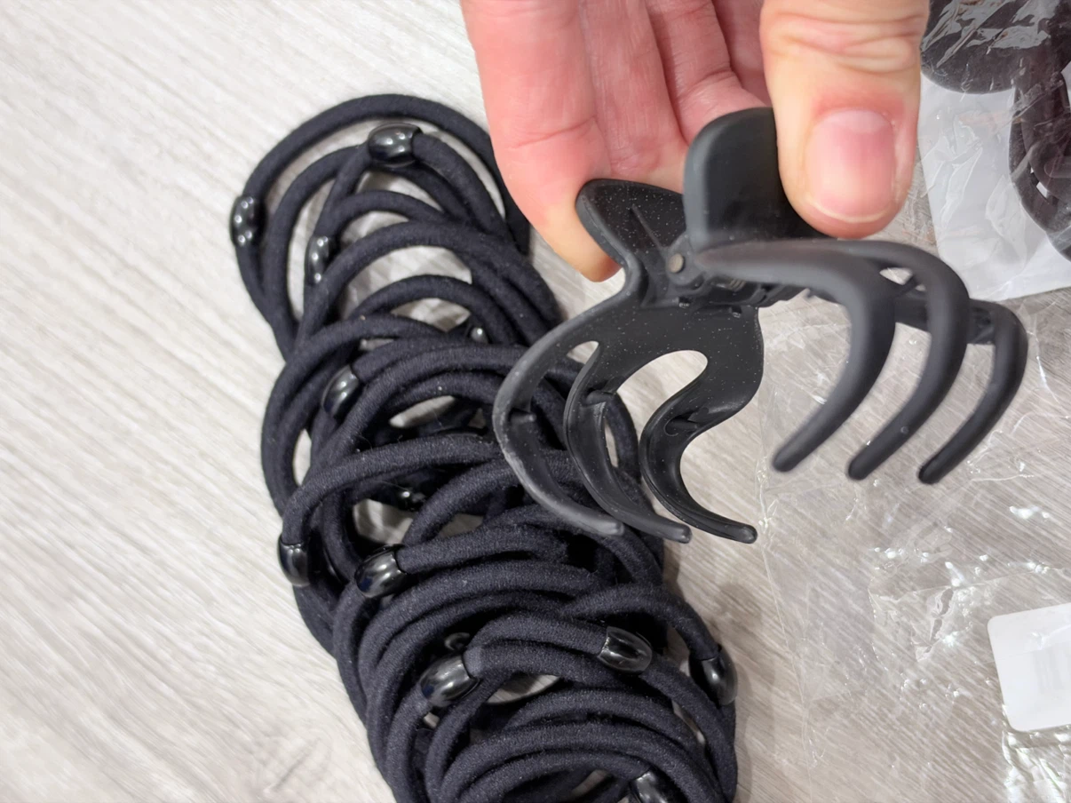 Black Hair Ties and Claw Clip Set - photo 5