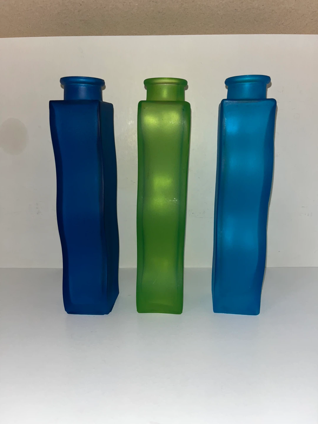 Set of 3 decorative frosted glass vases - photo 3