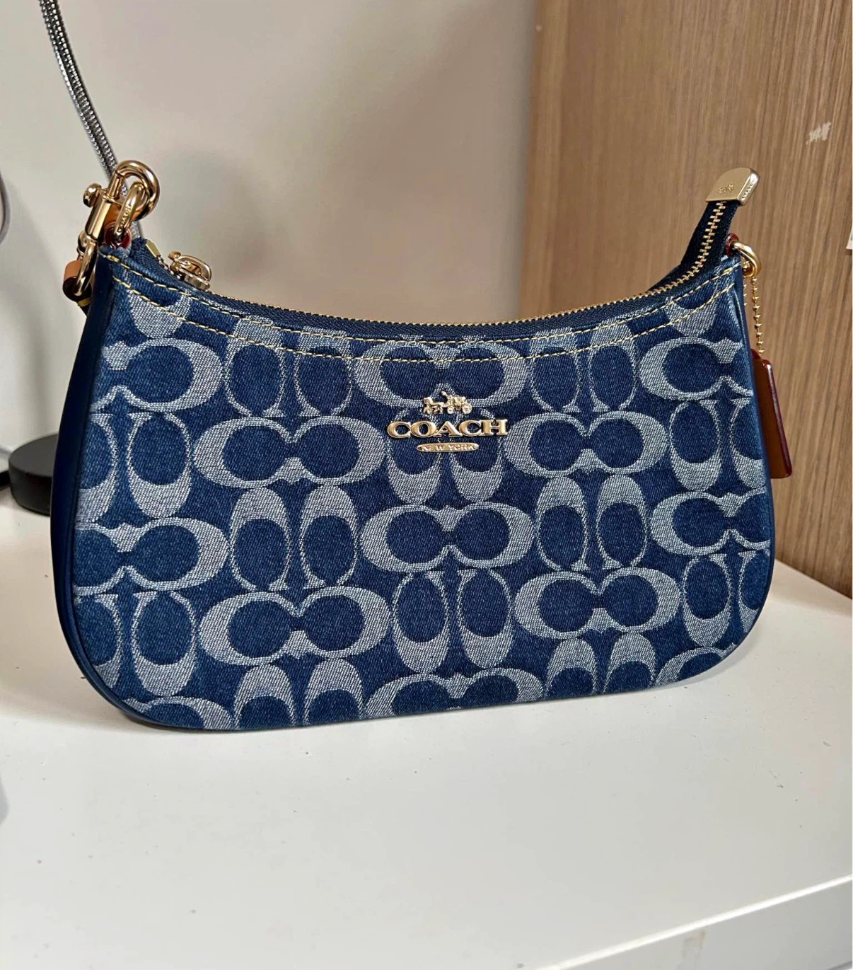 Teri Shoulder Bag