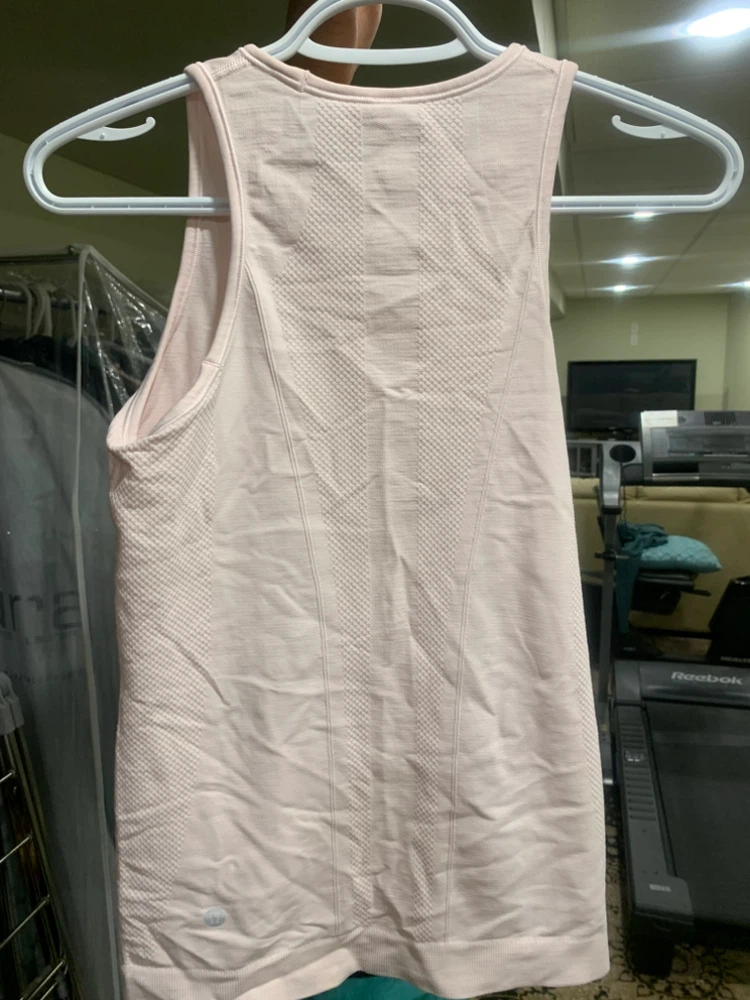 Lululemon Light Pink Tank Top - photo 2