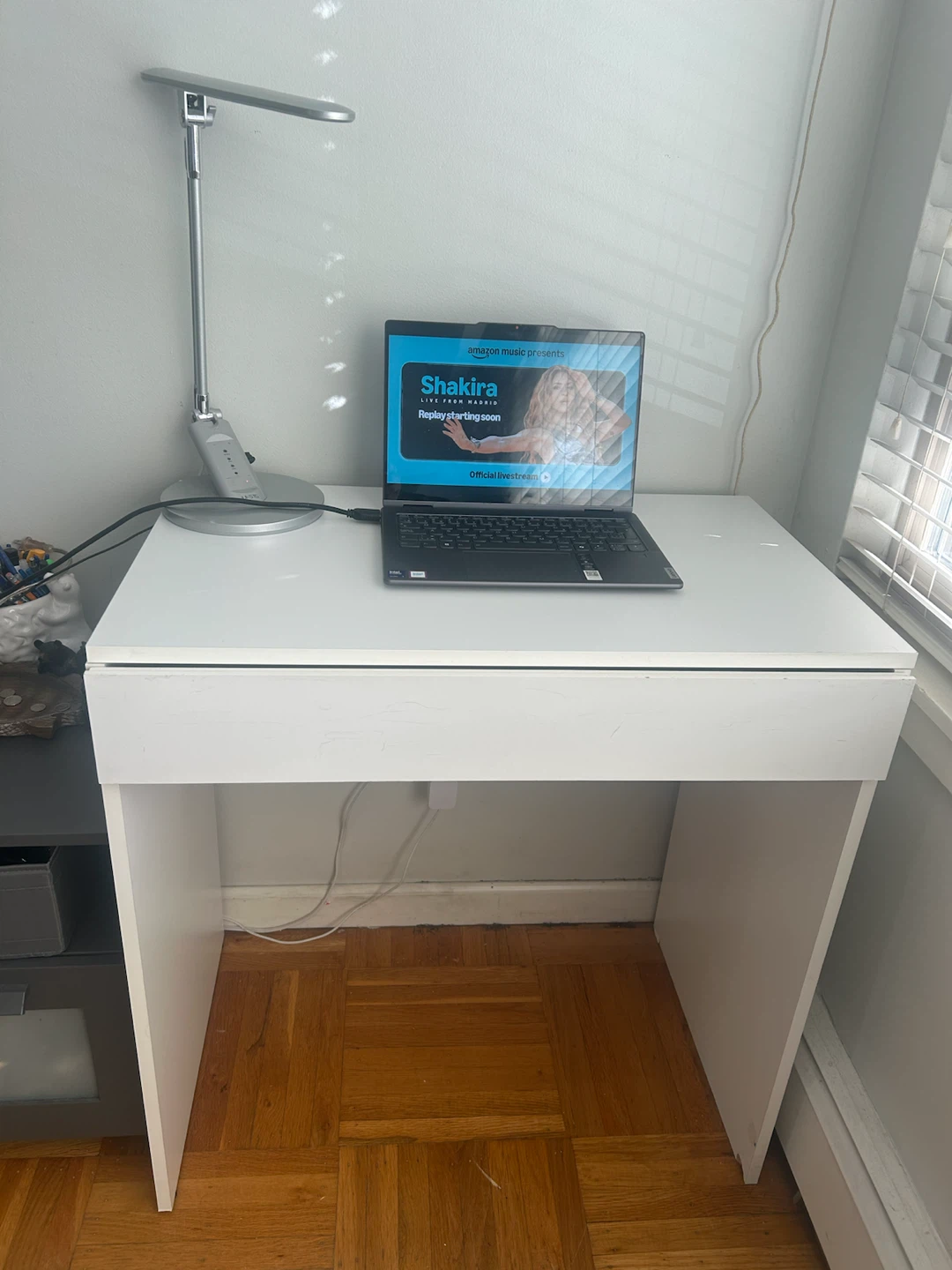 White Vanity Desk with Flip-Up Mirror – $35 - photo 4