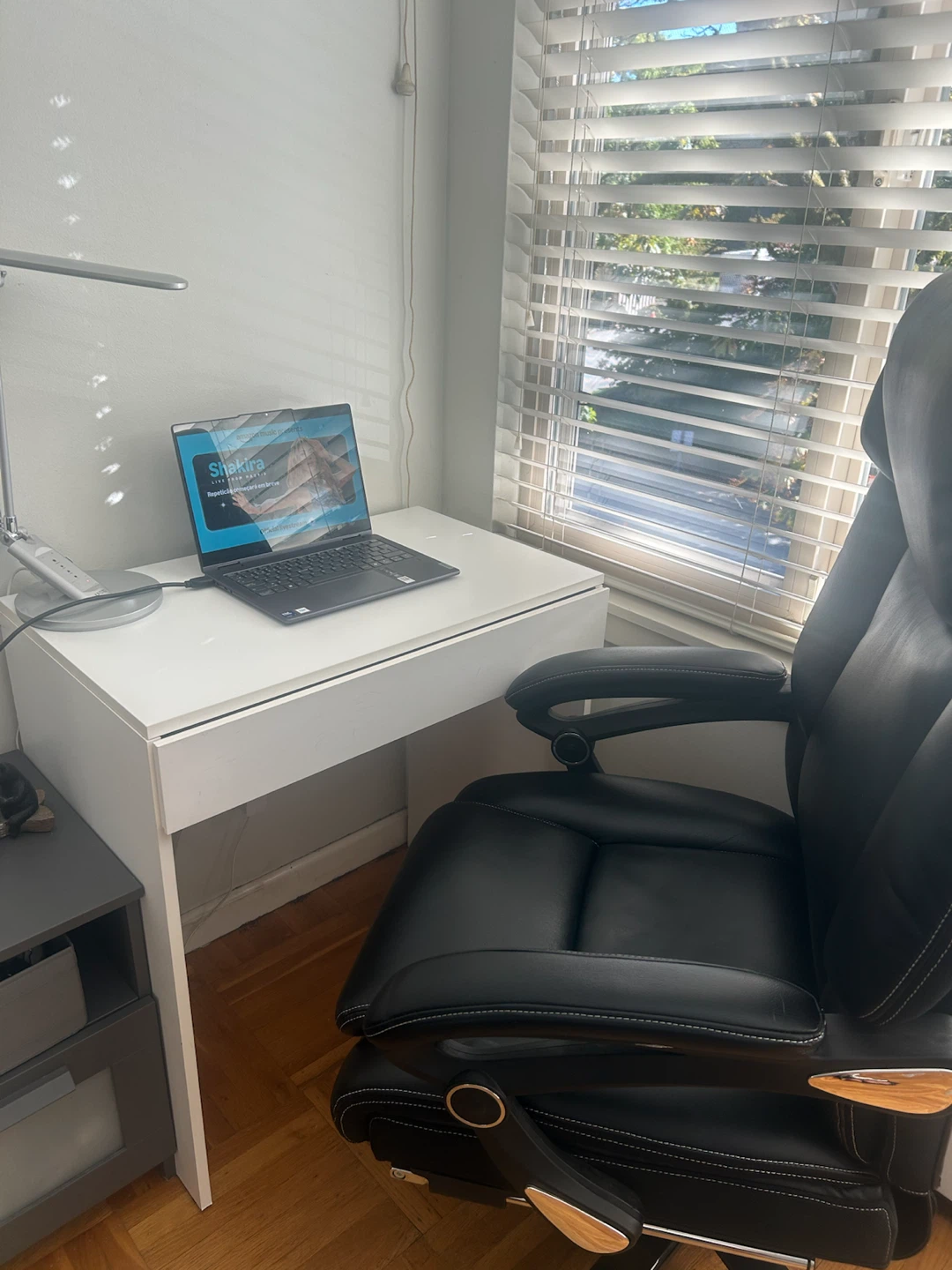 White Vanity Desk with Flip-Up Mirror – $35 - photo 5