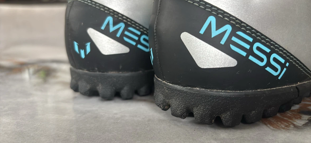 Adidas Messi Soccer Cleats - photo 2