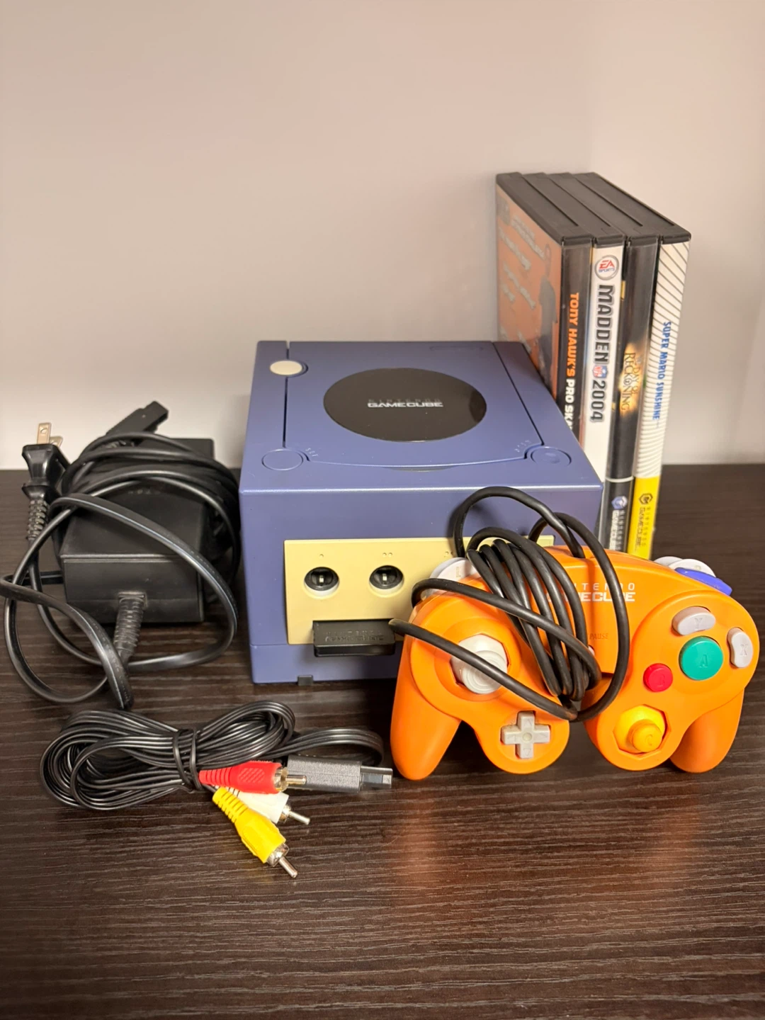 Nintendo GameCube + manette + 4 jeux - Doit partir
