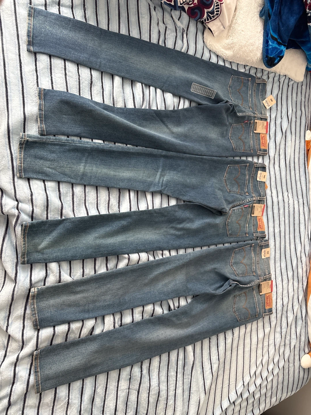 Levi's 311 Shaping Skinny Jeans Size 25