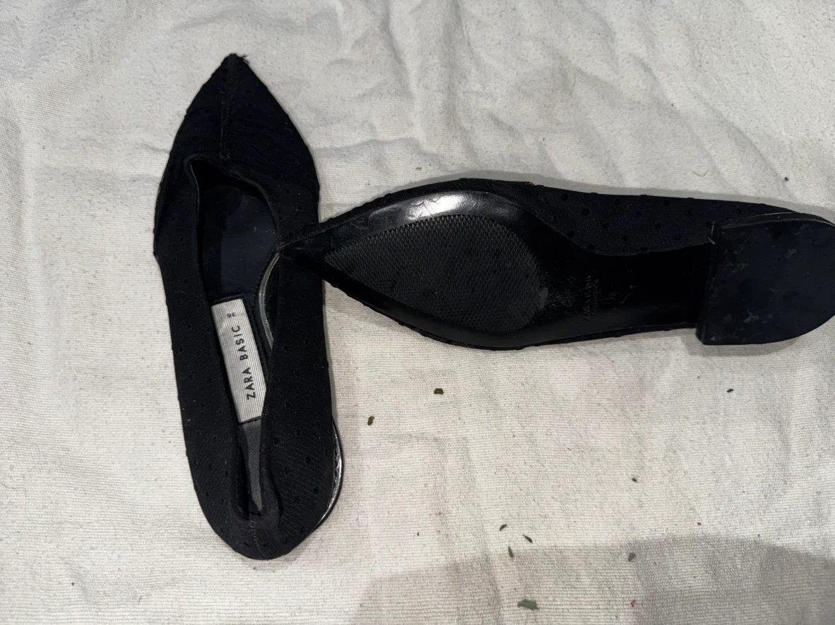 Zara Black Flat Shoes Size 36