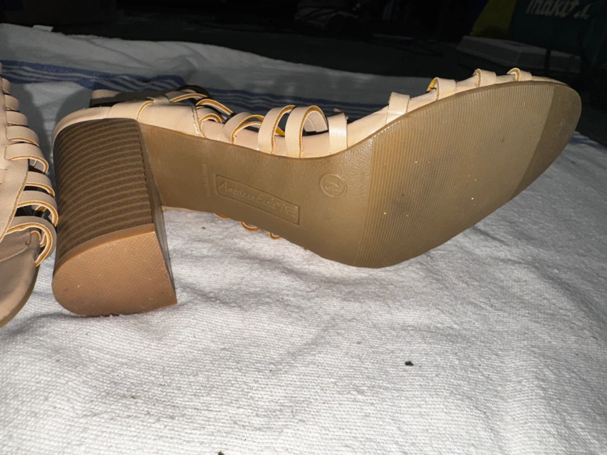 American Eagle Tan Strapy Heel Size 7 1/2 - photo 2