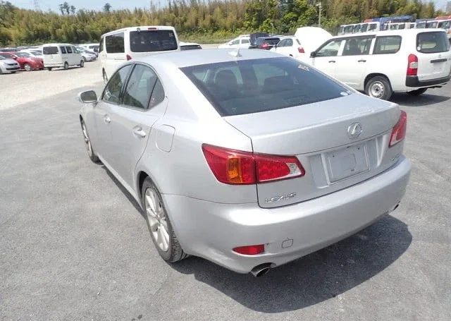 Lexus IS Sedan Silver - photo 4