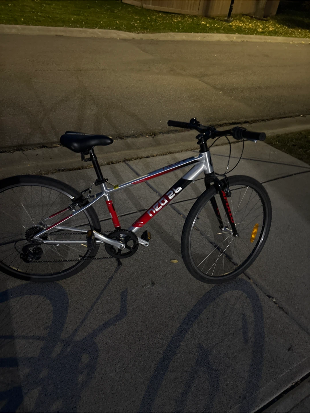 Apollo Neo 26 Mountain Bike