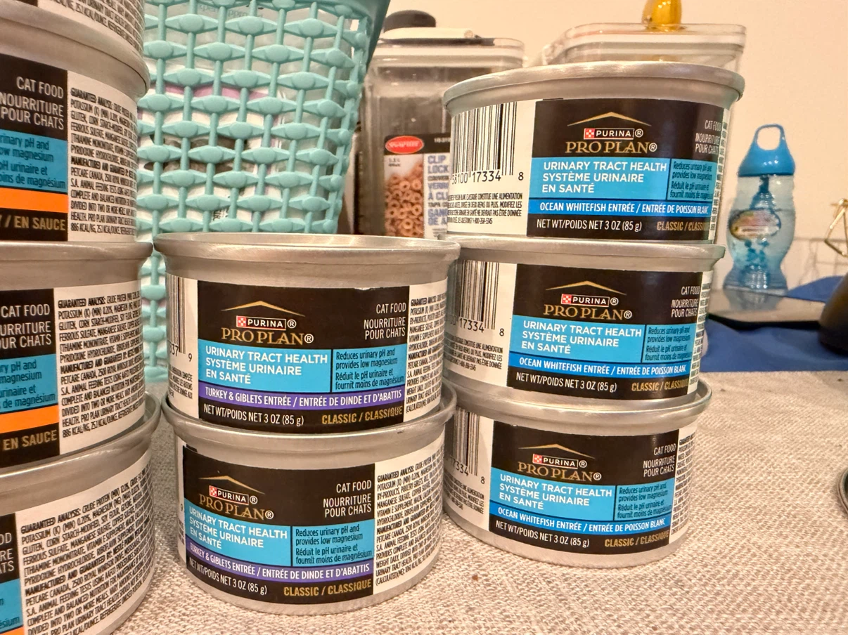 Assorted Purina Pro Plan and Royal Canin Cat Food - photo 2