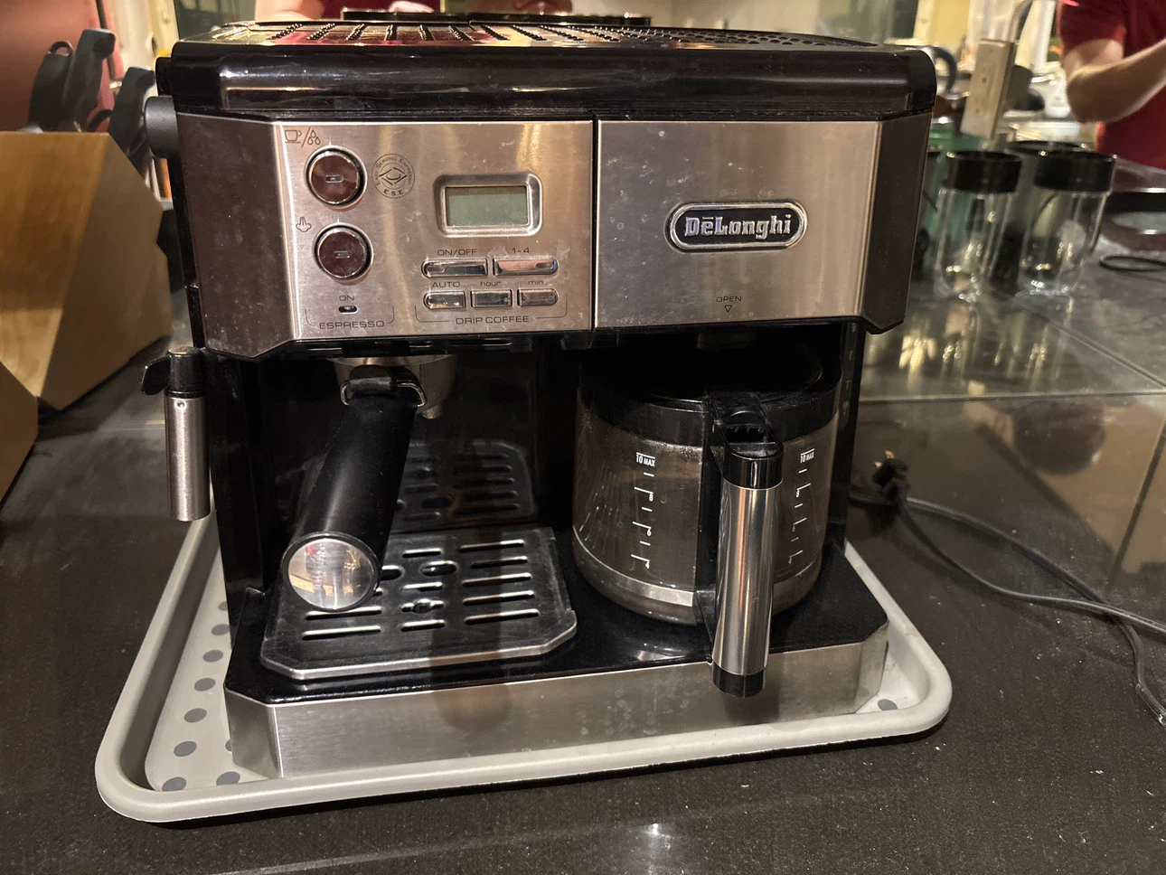 DeLonghi Espresso and Drip Coffee Machine