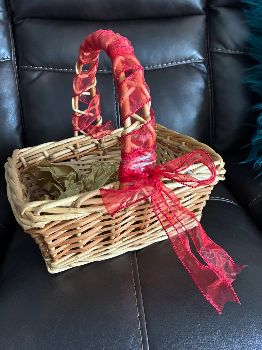 Wicker Gift Basket with Red Ribbon - photo 2