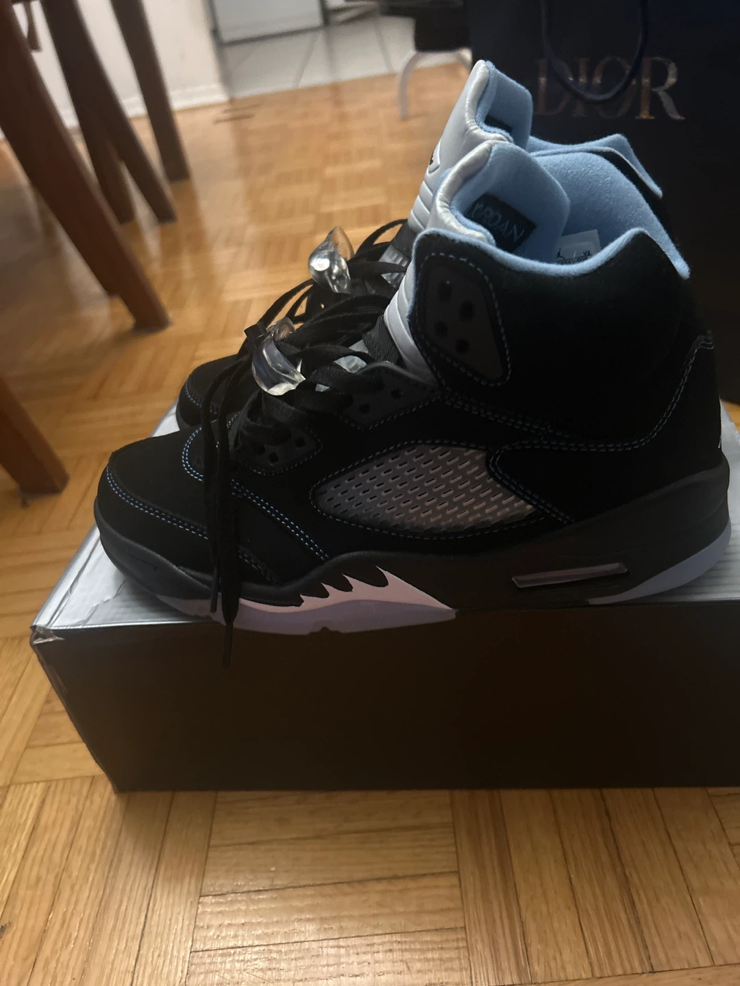Air Jordan 5 Retro UNC Black Size 9 - photo 3