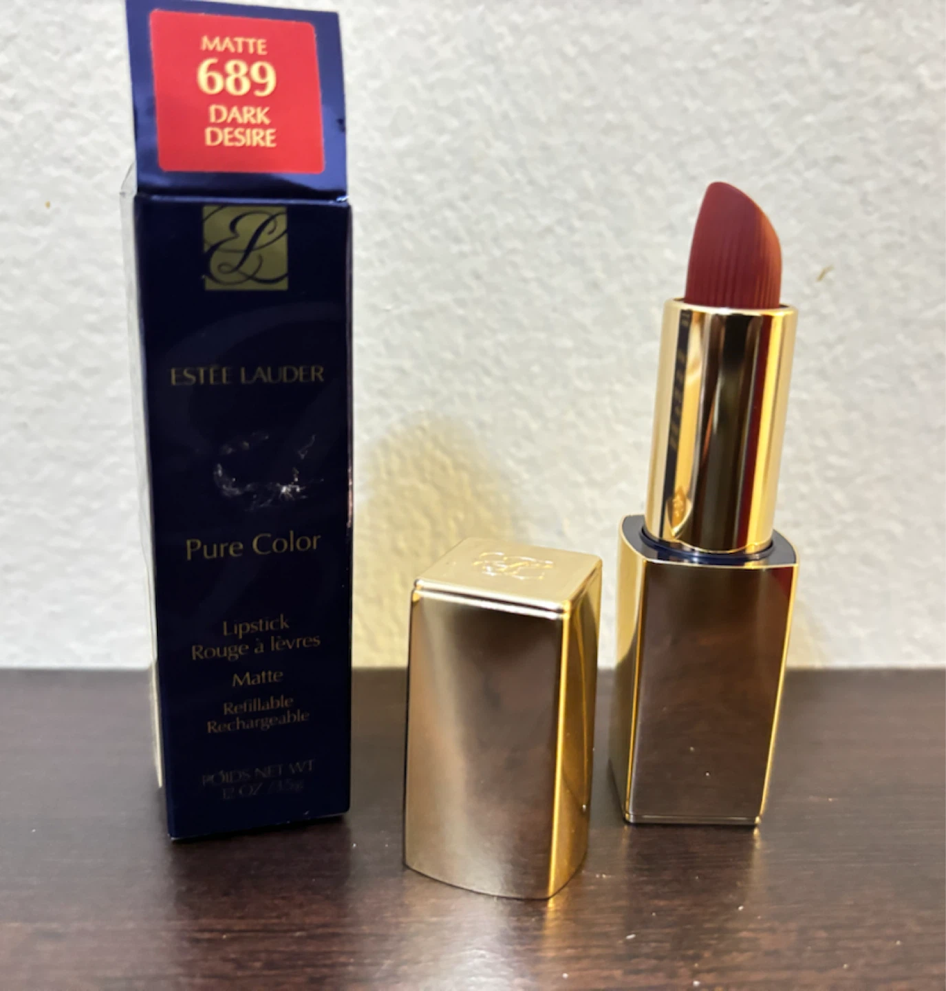 NEW-Estee Lauder Pure Color Matte Lipstick 689 Dark Desire