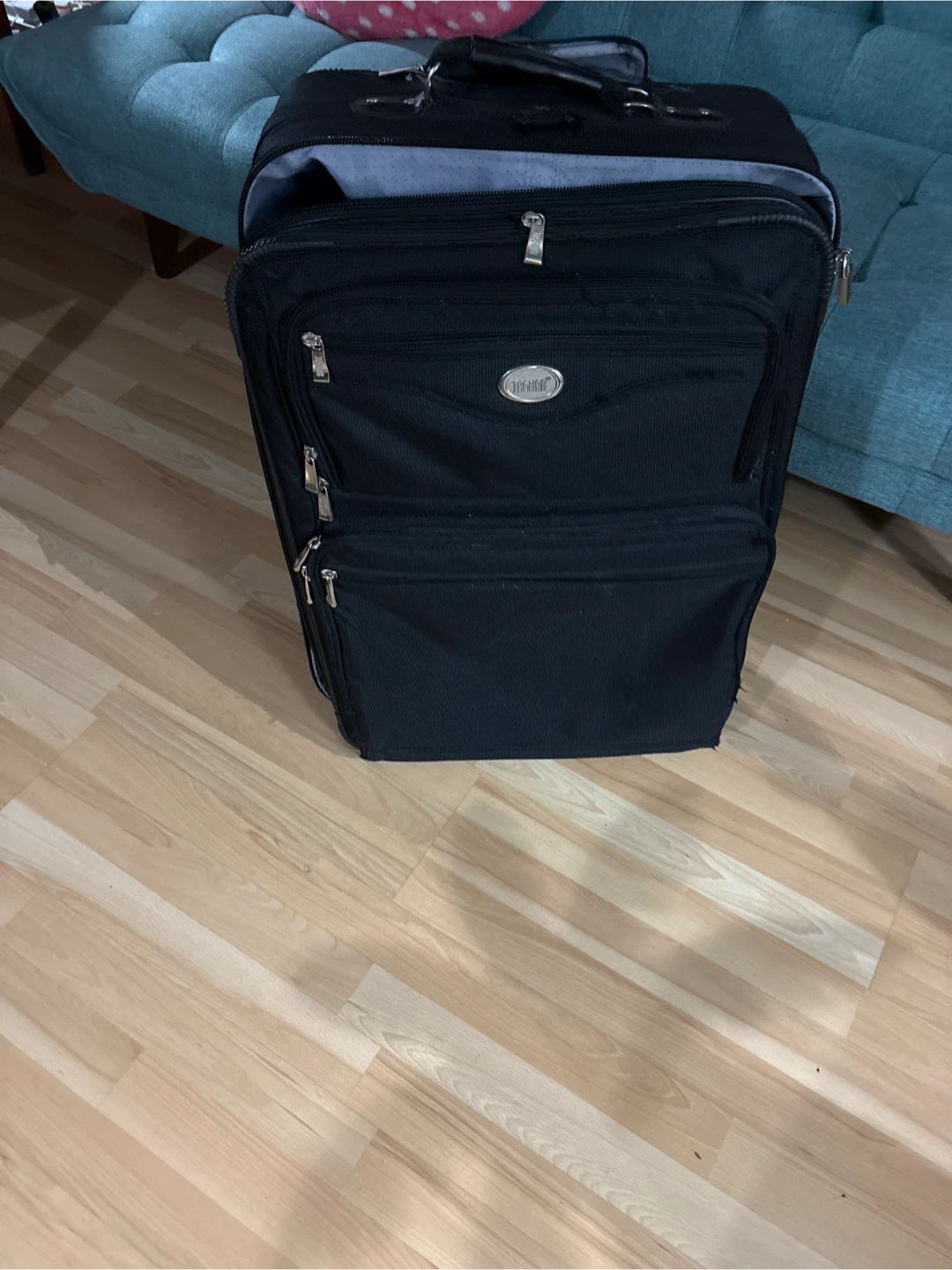 Jaguar Black Wheeled Luggage - photo 2