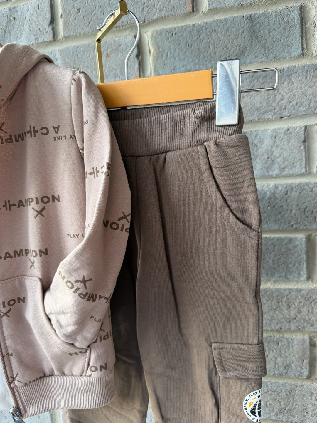 Boys’ 3-Piece Outfit Set Hoodie T-Shirt Cargo Pants Brand New - photo 4
