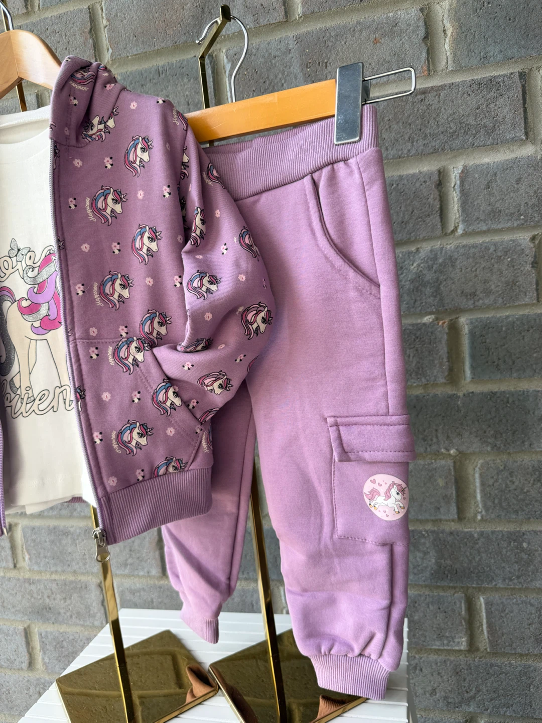 Girls’ 3-Piece Unicorn Outfit Set Hoodie T-Shirt Cargo Pants New - photo 2