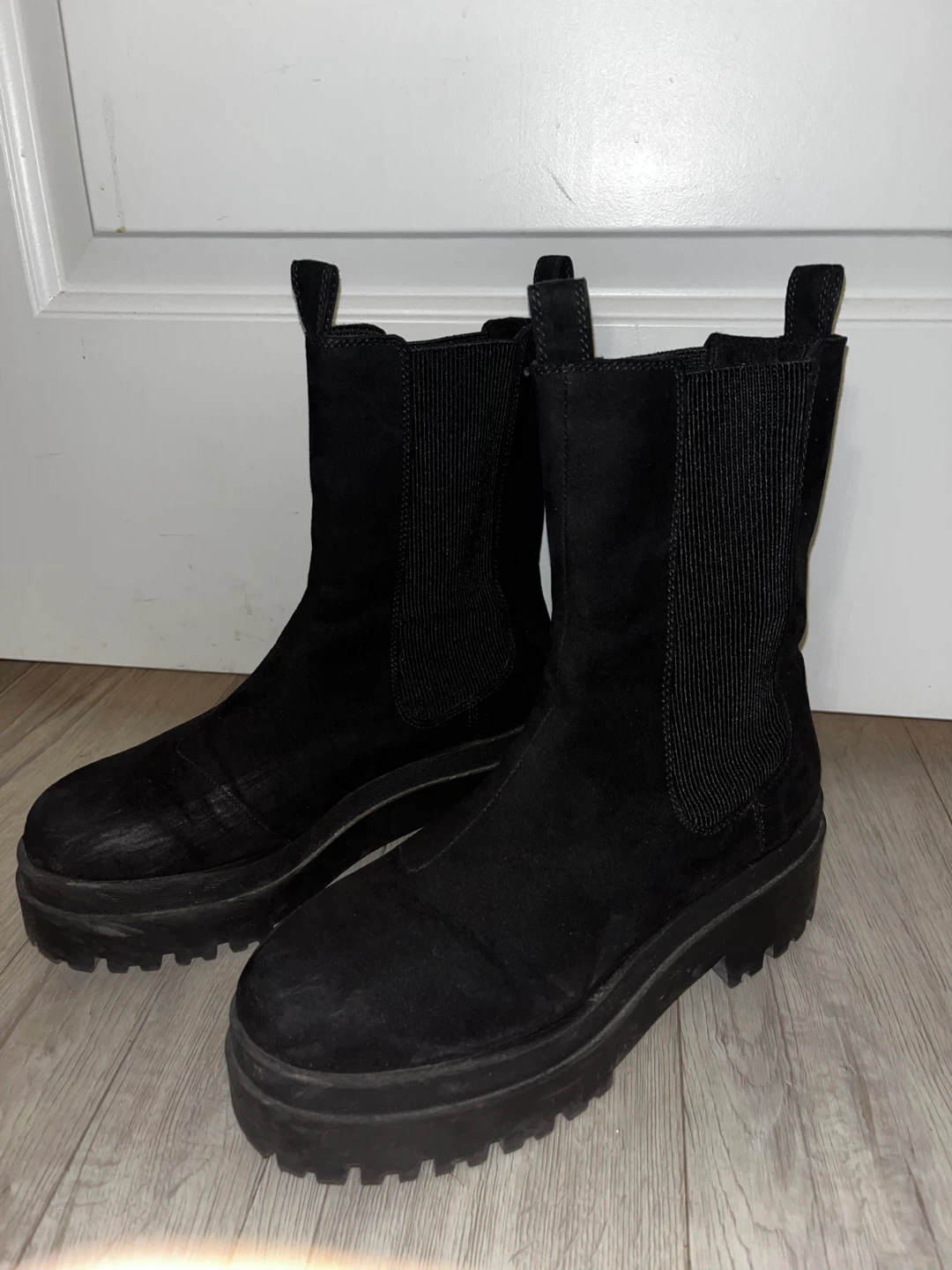 Black Platform Chelsea Fall/Winter Boots