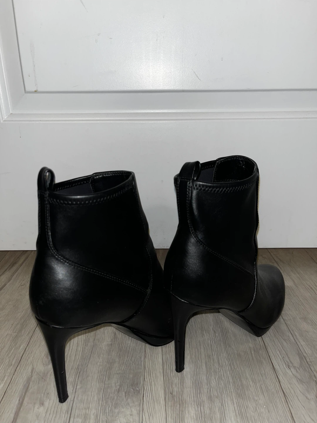 Black Heeled Ankle Boots - photo 3