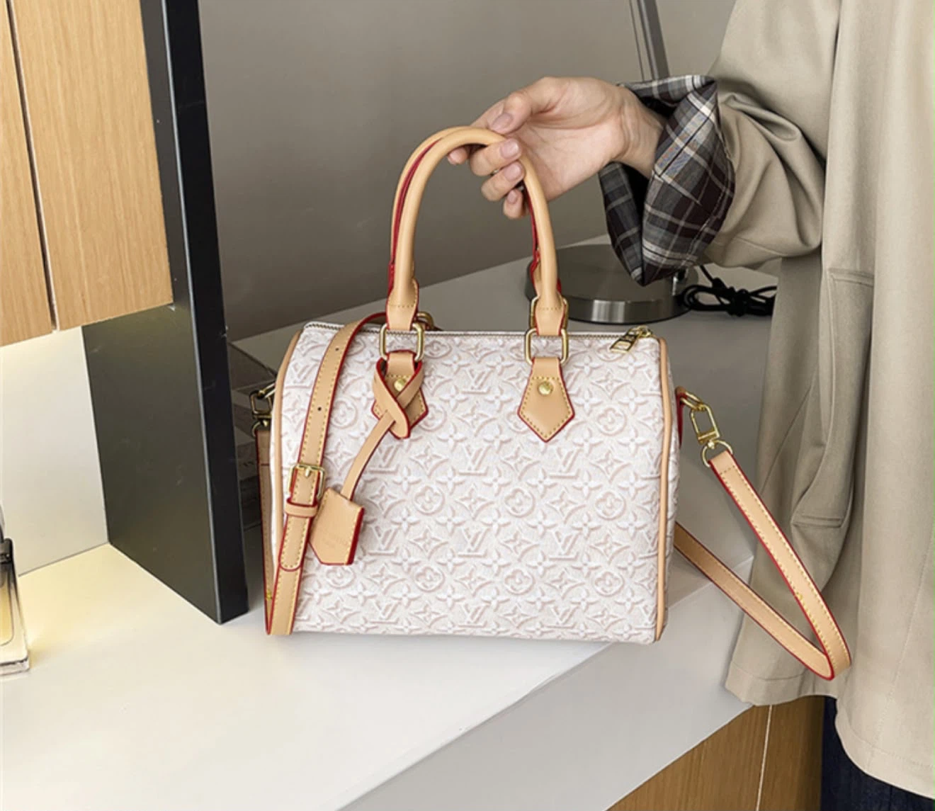 Louis Vuitton Speedy Bag - photo 3