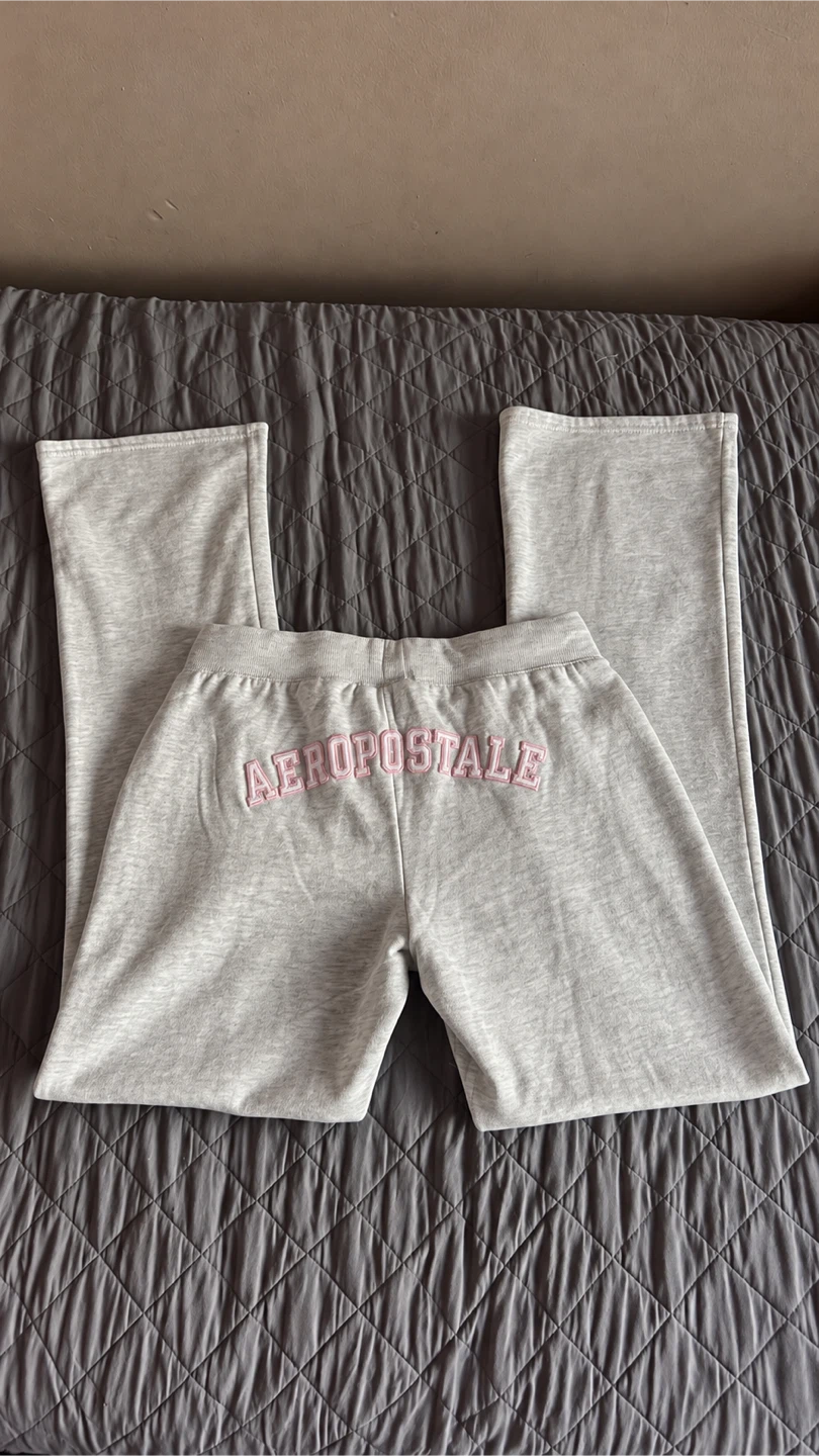 Aéropostale sweatpants