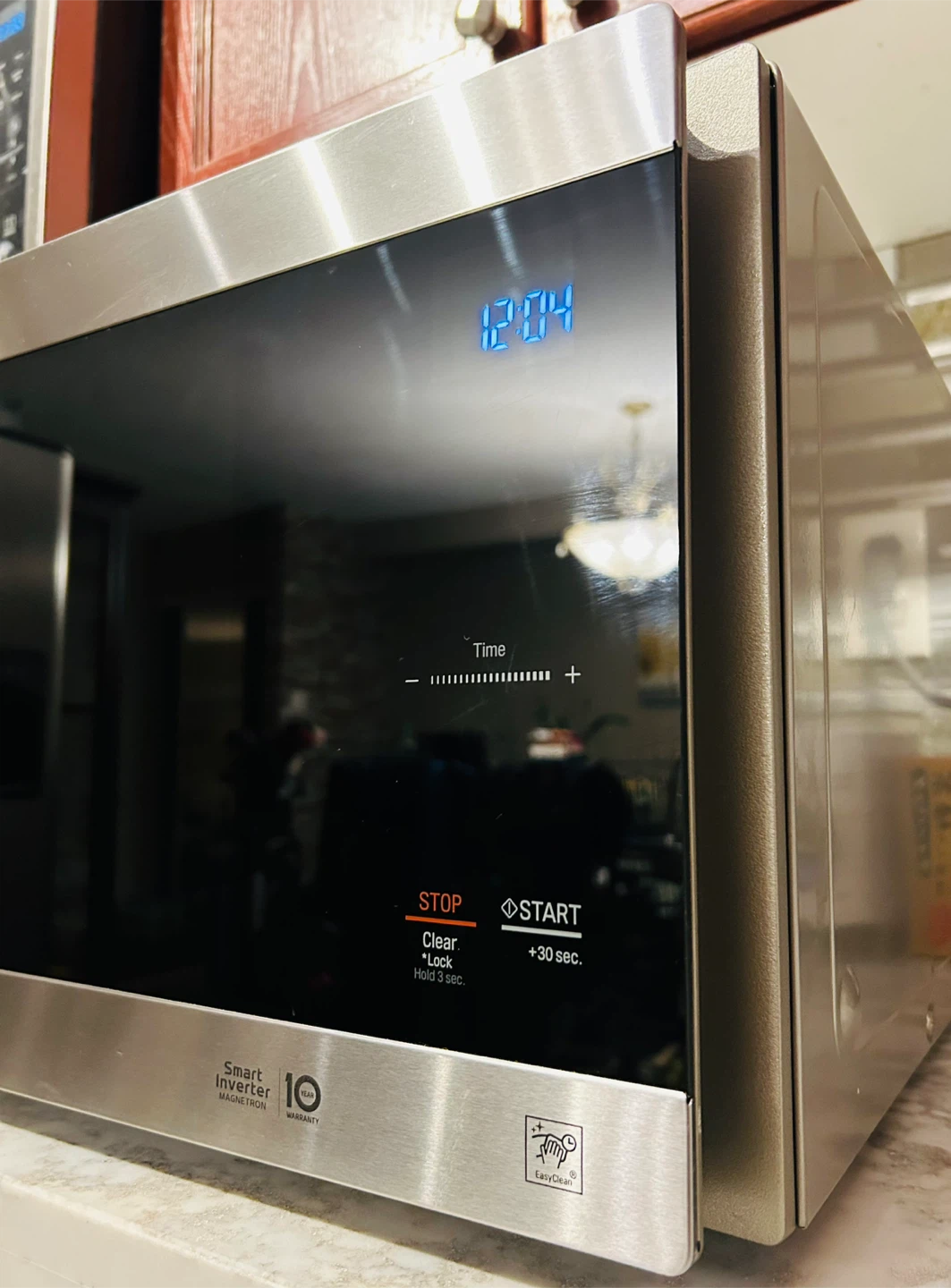 LG 1.5 cu. ft. NeoChef Smart Inverter Countertop Microwave - photo 3
