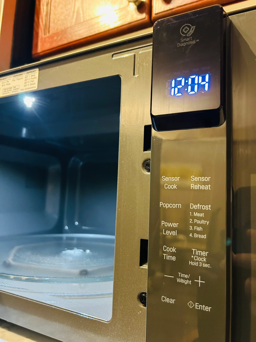 LG 1.5 cu. ft. NeoChef Smart Inverter Countertop Microwave - photo 4