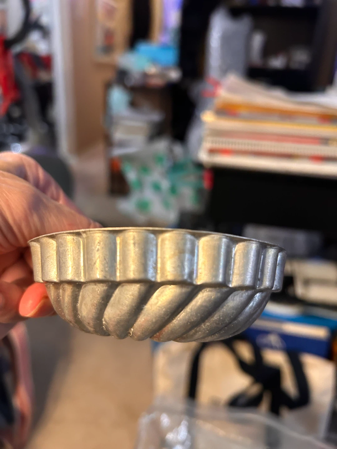 Vintage Metal Baking Molds Set - photo 5