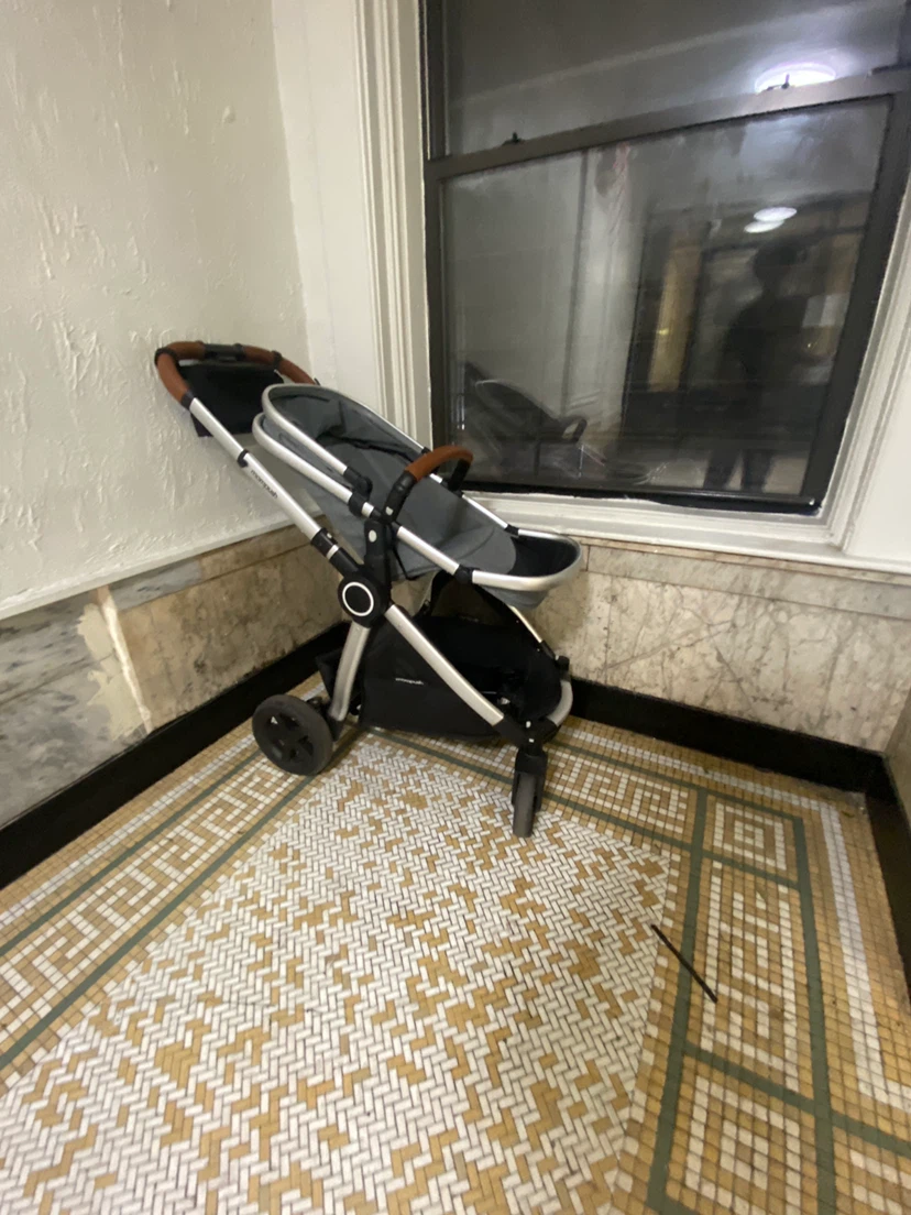 Mompush Stroller