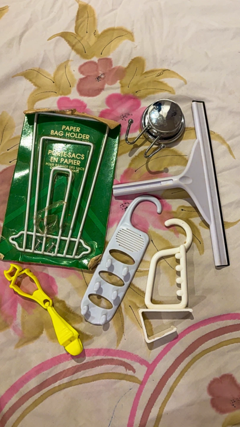 Moving out sale——Household Organization and Utility Items