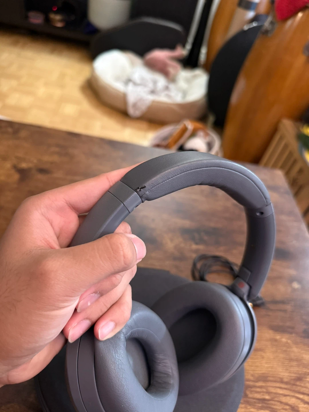 Sony WH-XB910N (Read Description) - photo 4