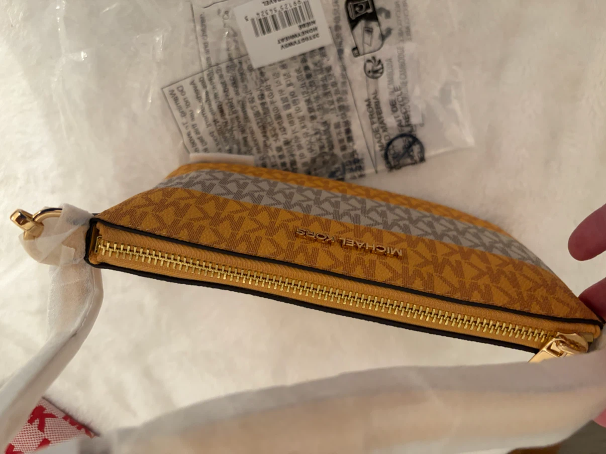 Michael Kors Jet Set Travel Wristlet - photo 5