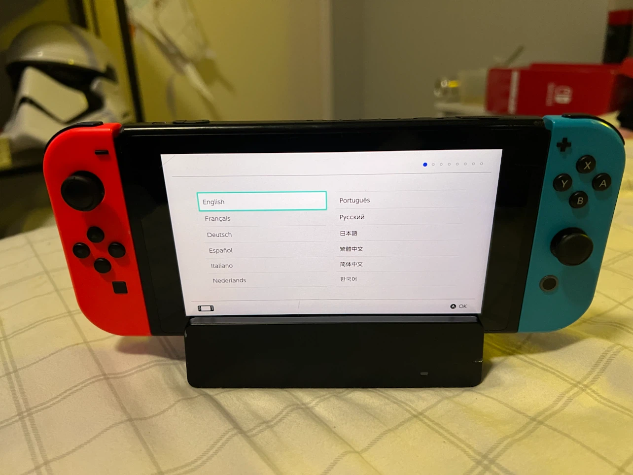 Nintendo Switch Console Neon Red and Blue - photo 2