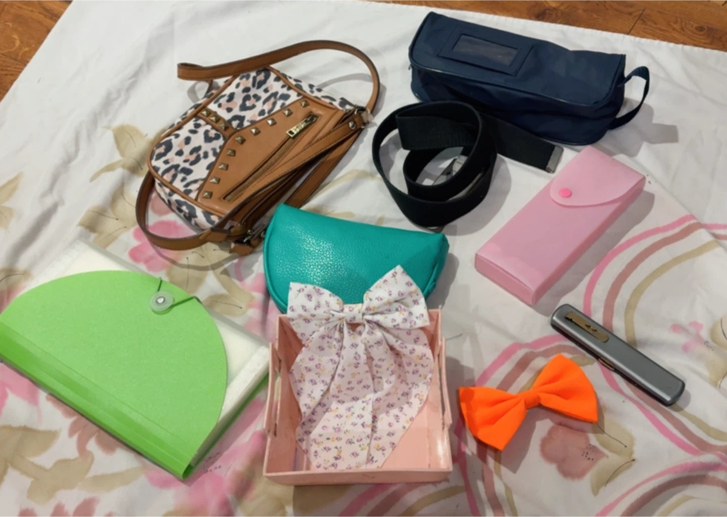 Assorted Fashion Accessories Bundle - photo 5